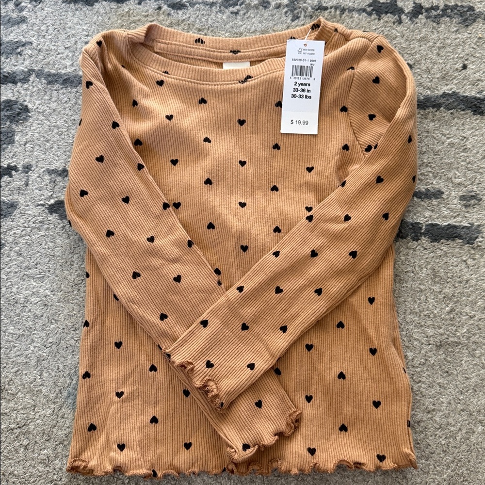 GAP Tan Ribbed Top with Black Heart Pattern